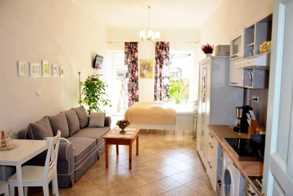 Apartment Elizabeth 1 Кошице Екстериор снимка